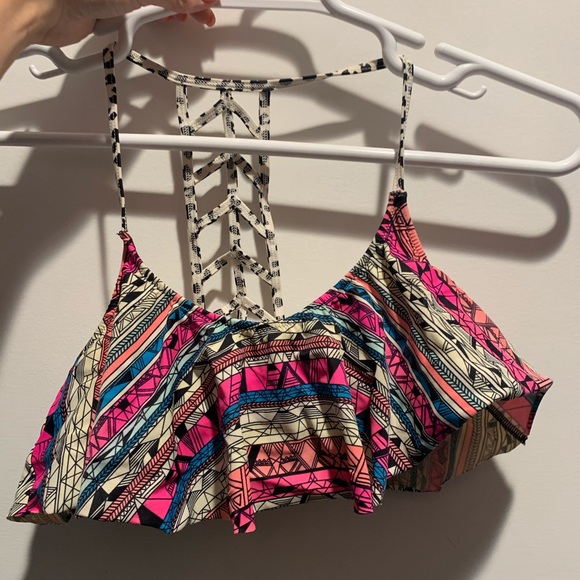 Woman’s Clothes - Picture 7 of 8